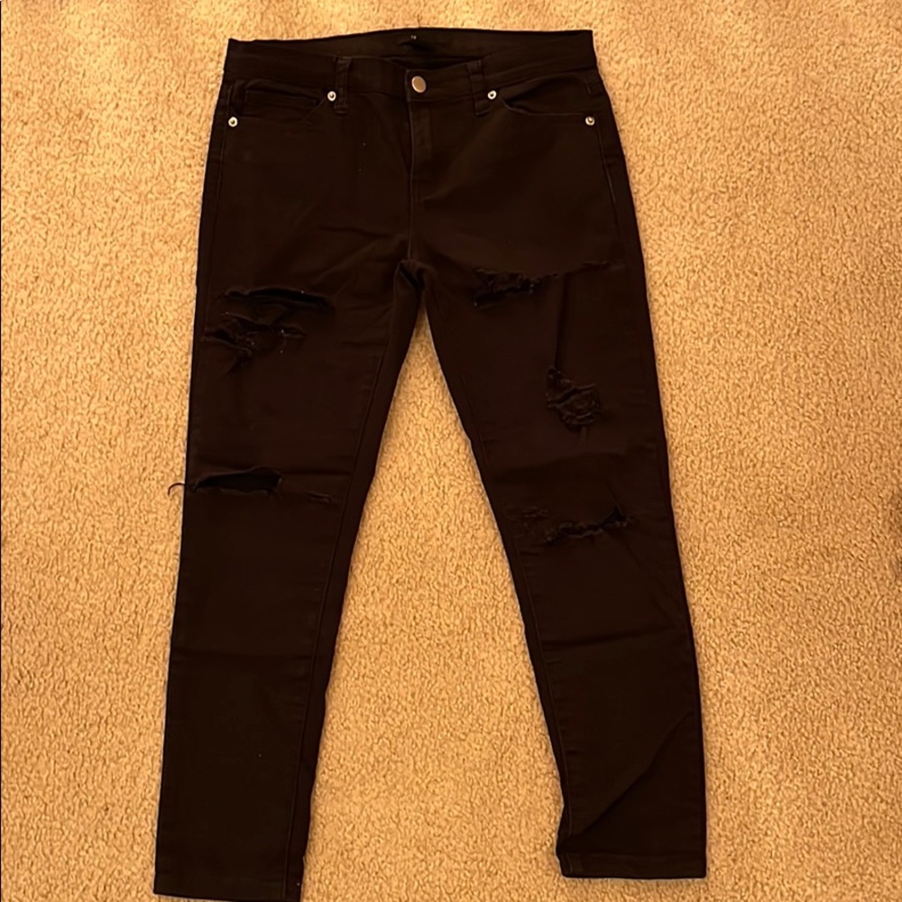 Black Ripped Skinny Jeans